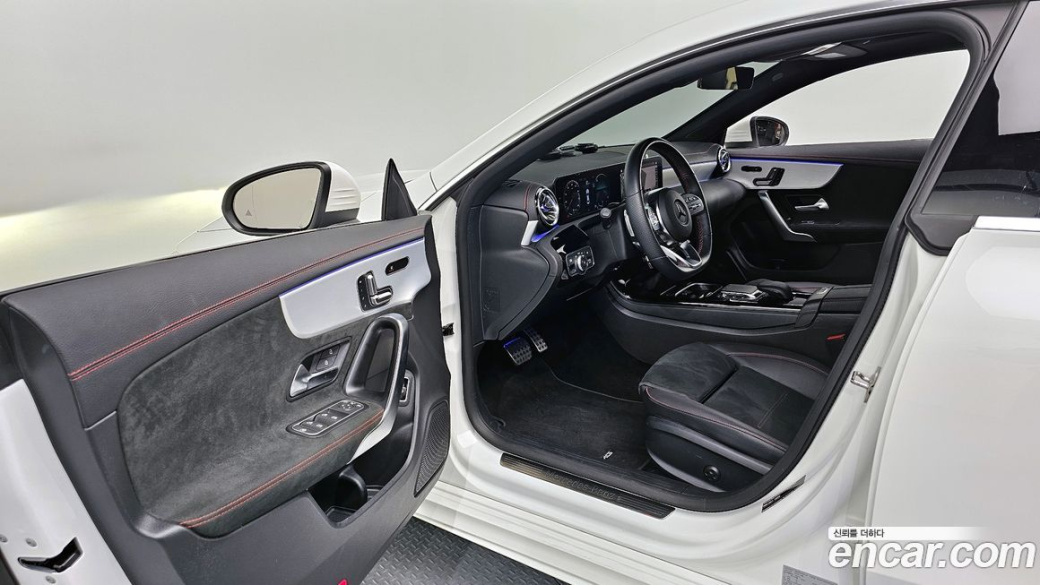Mercedes-Benz CLA-Class CLA250 4MATIC, 2023