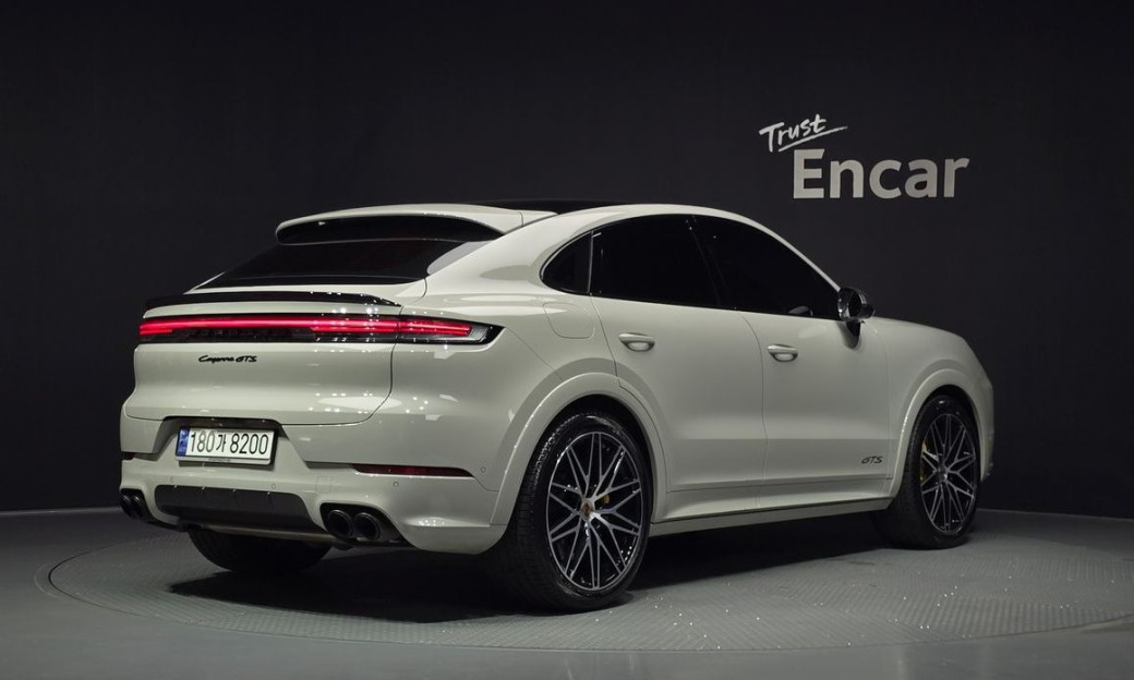 Porsche Cayenne 4.0 GTS Coupe, 2025