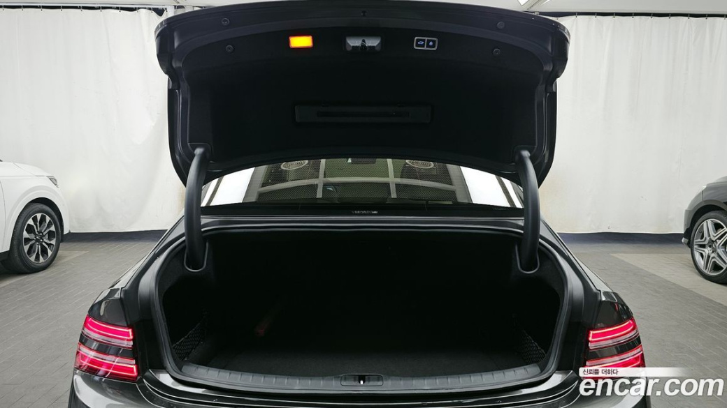 Genesis G80 Gasoline 2.5 Turbo AWD, 2025