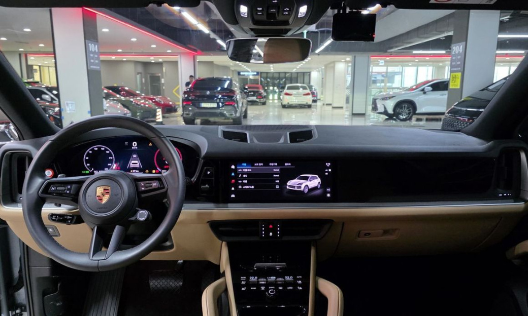 Porsche Cayenne 3.0, 2025
