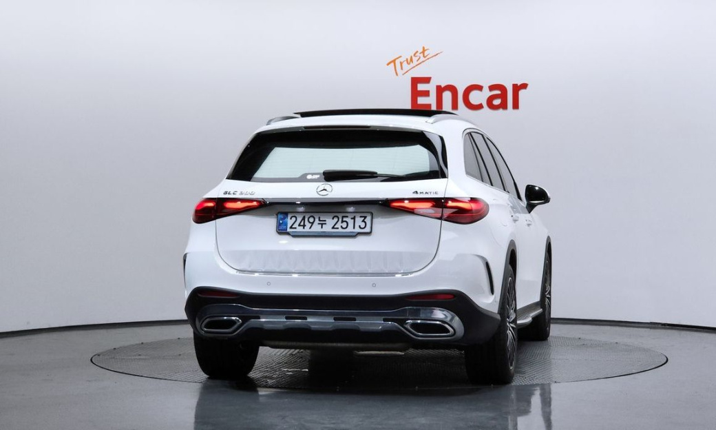 Mercedes-Benz GLC-Class GLC300 4MATIC AMG Line, 2025