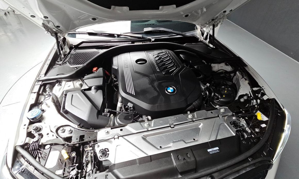 BMW 3-Series M340i xDrive Touring Pro, 2024