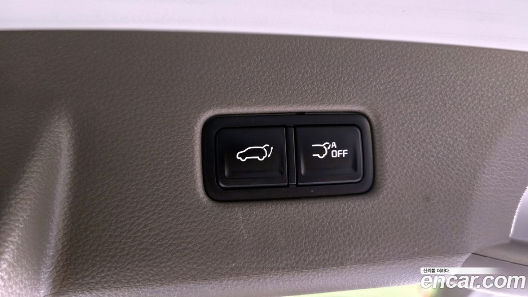 Kia Carnival 9-Seater Signature, 2023