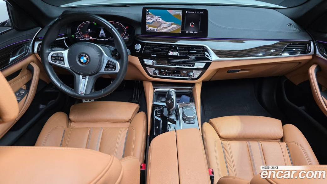 BMW 5-Series 520i M Sport, 2022