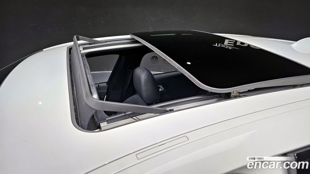 BMW 1-Series 120i M Sports, 2024