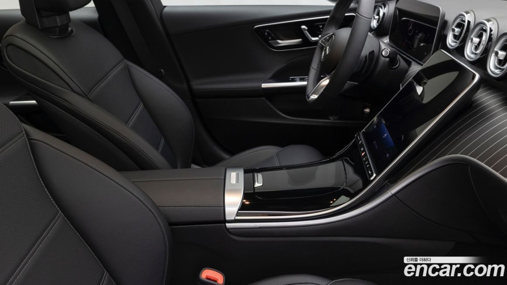 Mercedes-Benz C-Class C200 4MATIC Avantgarde, 2025