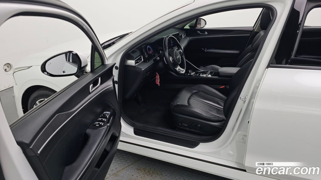 Kia K5 2.0, 2022