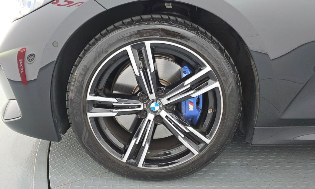 BMW 3-Series 320i M Sport, 2024