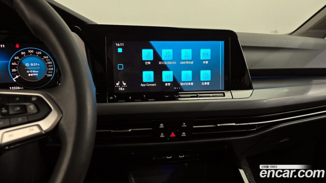 Volkswagen Golf 2.0 TDI Prestige, 2024