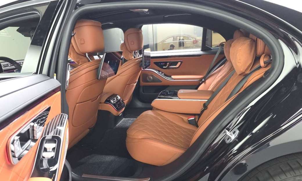 Mercedes-Benz S-Class S500L 4MATIC, 2024