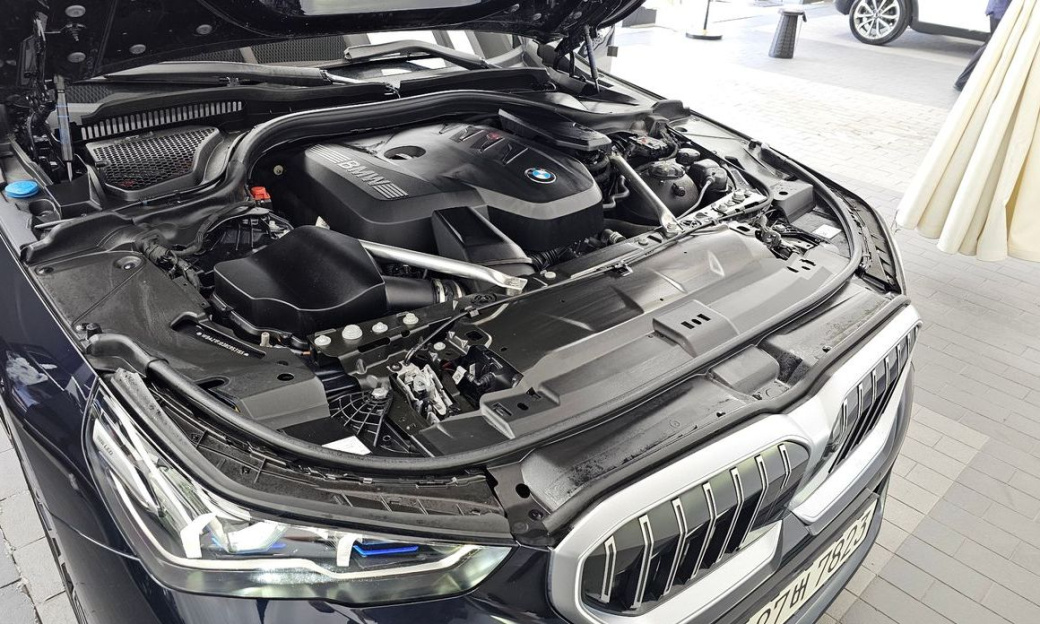 BMW 5-Series 520i M Sport, 2024