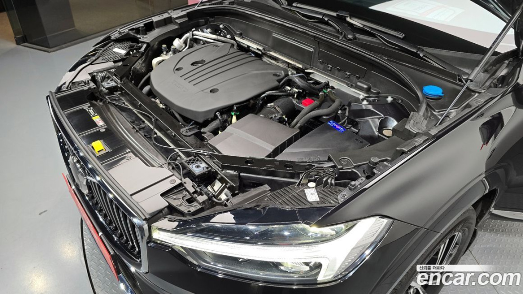 Volvo XC60 B5 Inscription, 2022