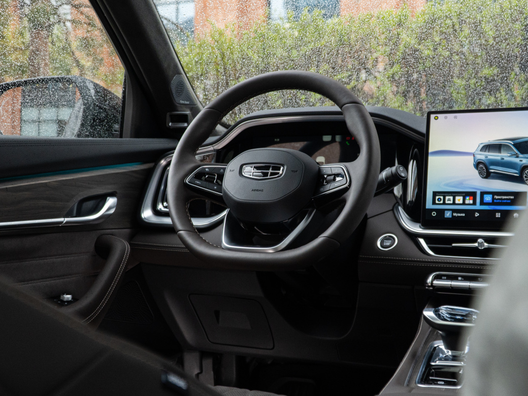 Geely Monjaro 2.0 AT 2025