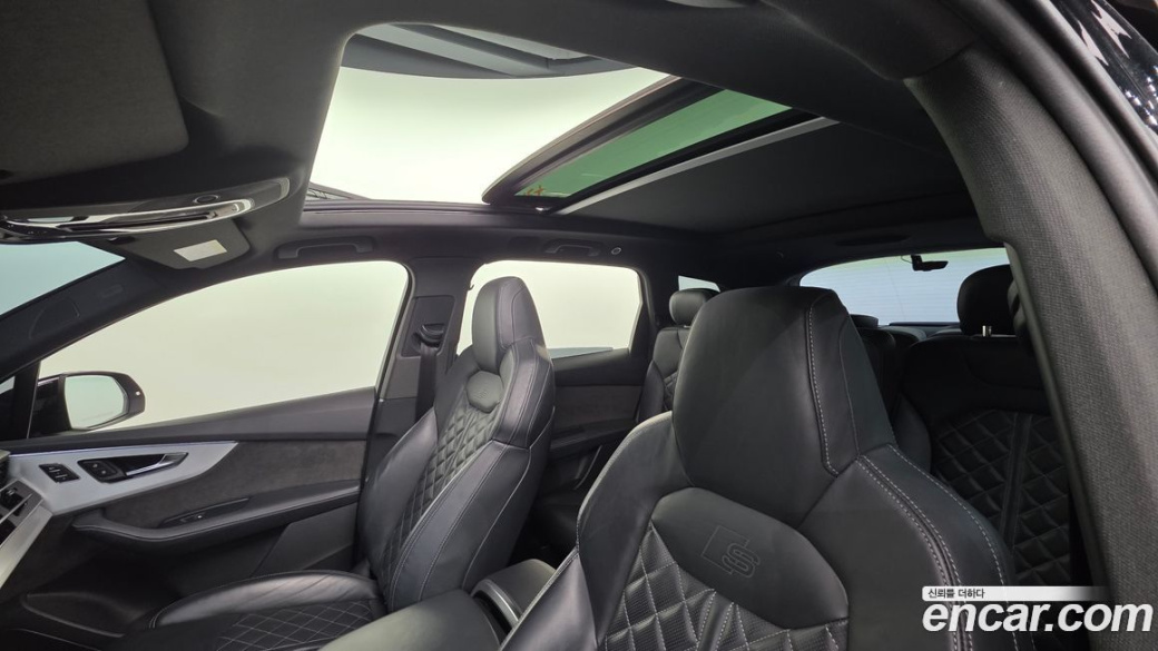 Audi Q7 55 TFSI Quattro Premium, 2022
