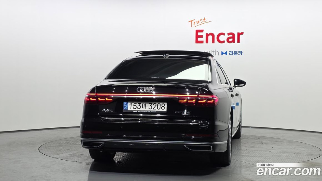 Audi A8 55 TFSI Quattro LWB, 2021