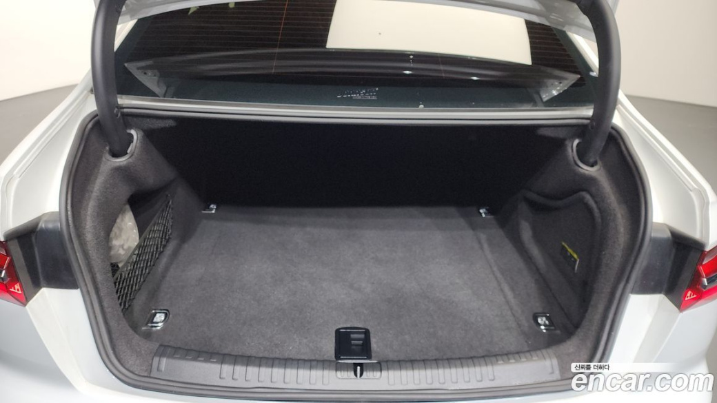 Audi A6 45 TFSI Quattro Premium, 2023