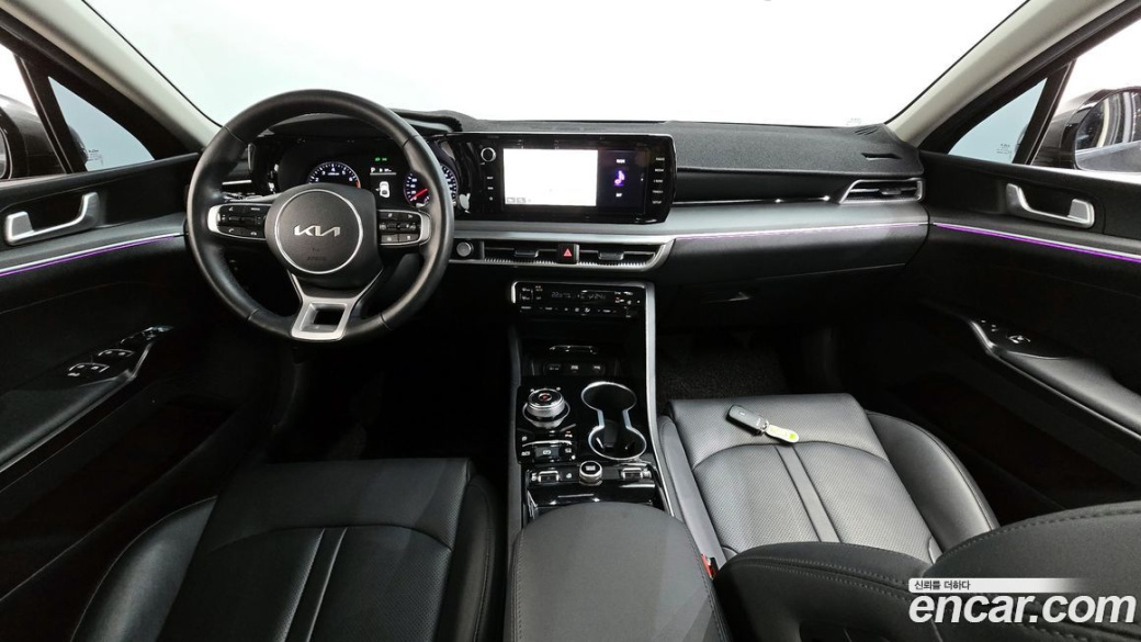 Kia K5 2.0, 2023