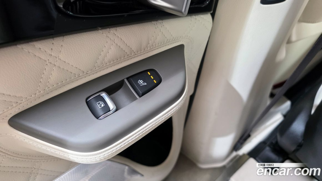 Kia Carnival 9-Seater Hi Limousine (Special Vehicle), 2025