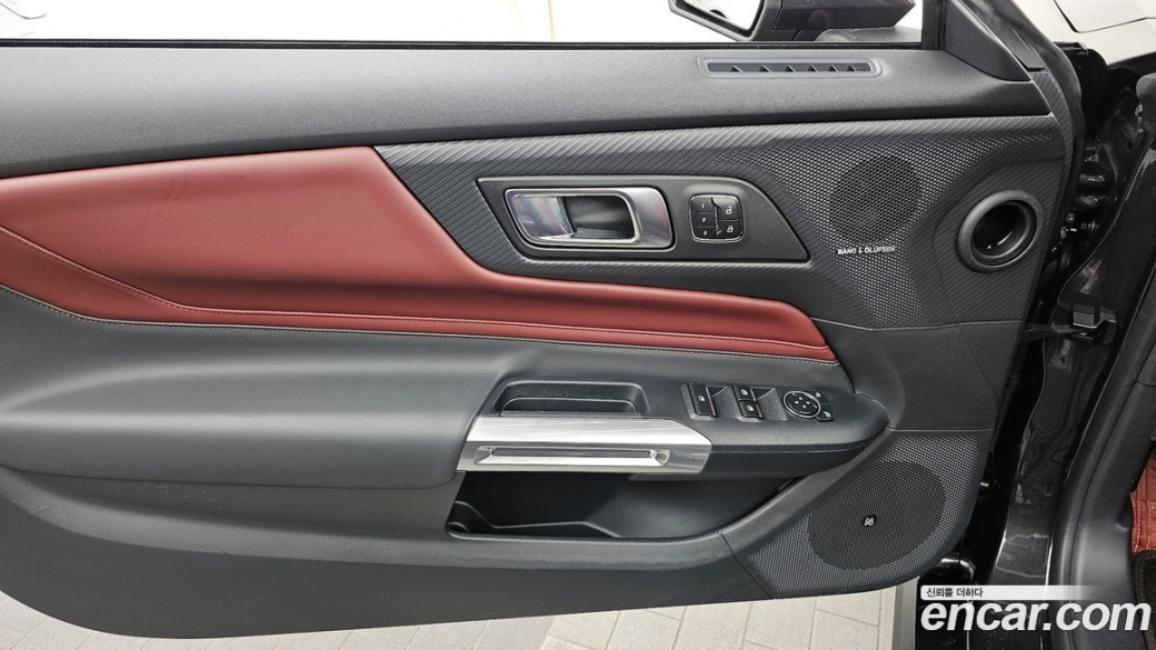 Ford Mustang 5.0 GT Premium Convertible, 2024
