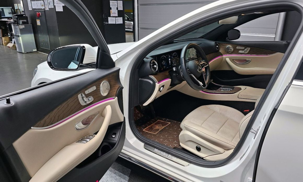 Mercedes-Benz E-Class E250 Exclusive, 2023
