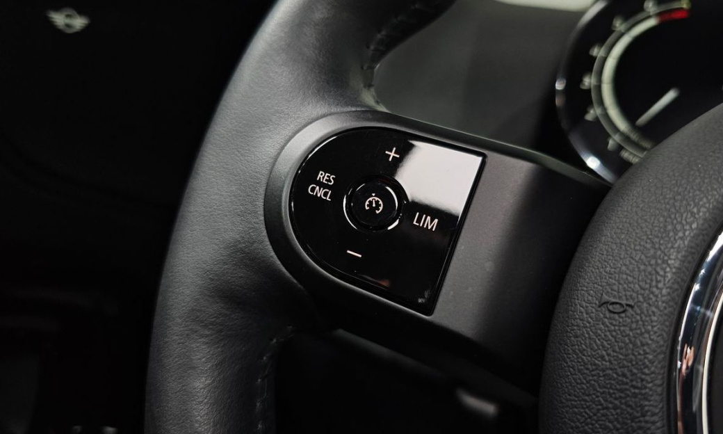 Mini Countryman Classic Plus Launch Pack, 2023