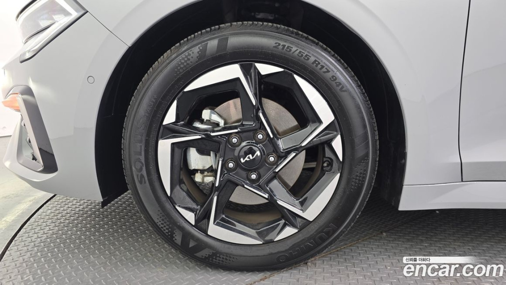 Kia K5 2.0, 2025