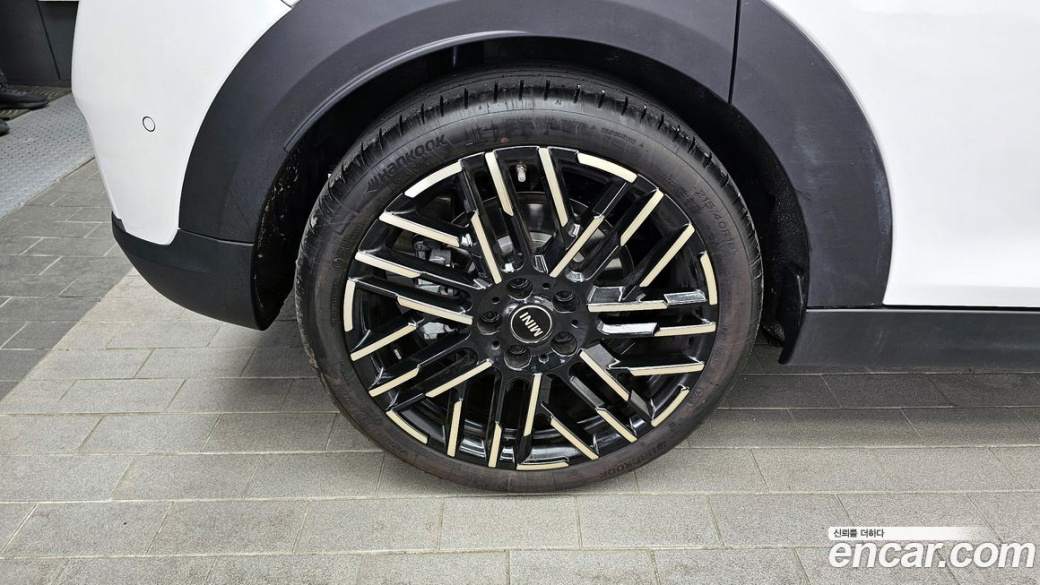 Mini Cooper 5 Door Favoured, 2025