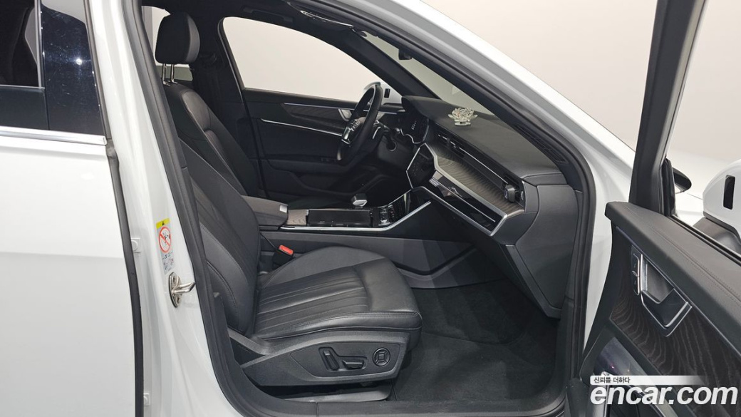 Audi A6 45 TFSI Quattro Premium, 2022