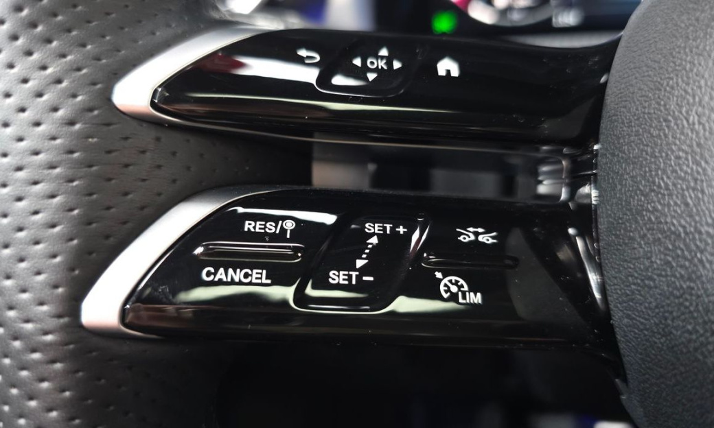 Mercedes-Benz CLA-Class CLA250 4MATIC, 2025