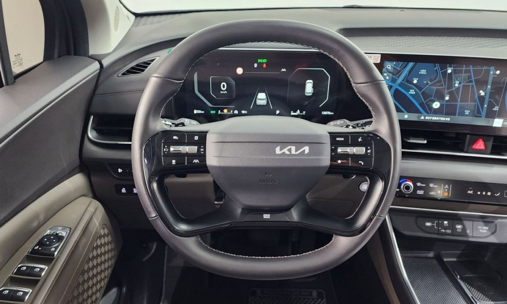 Kia Carnival 9-Seater Noblesse, 2025