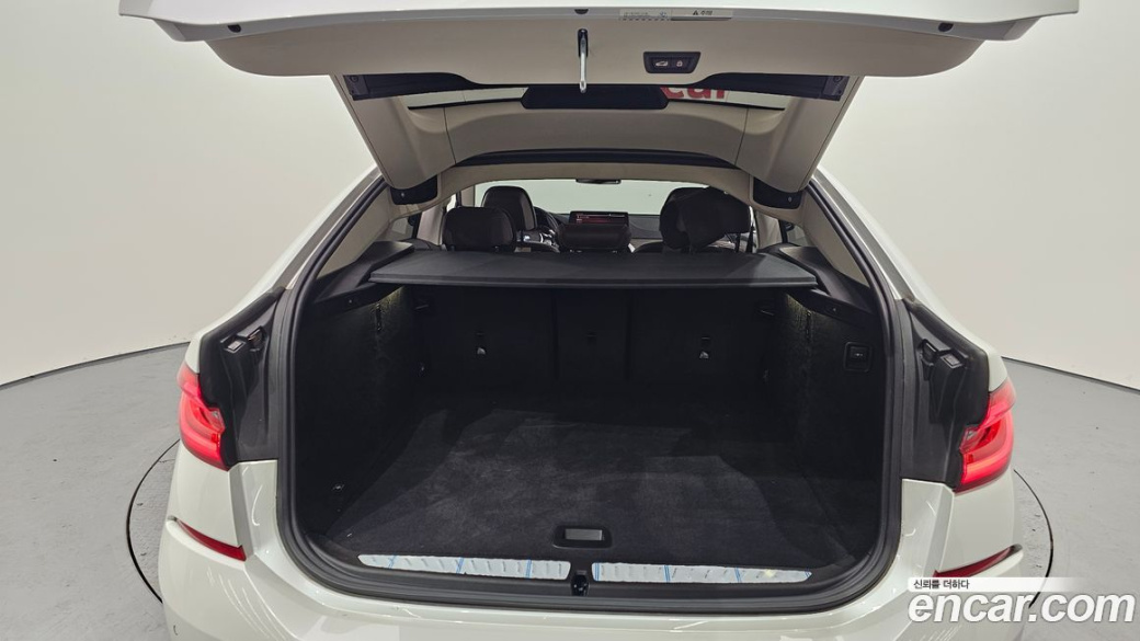 BMW Gran Turismo 620d Luxury, 2022