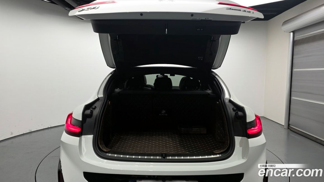 BMW X4 xDrive20i M Sport, 2023