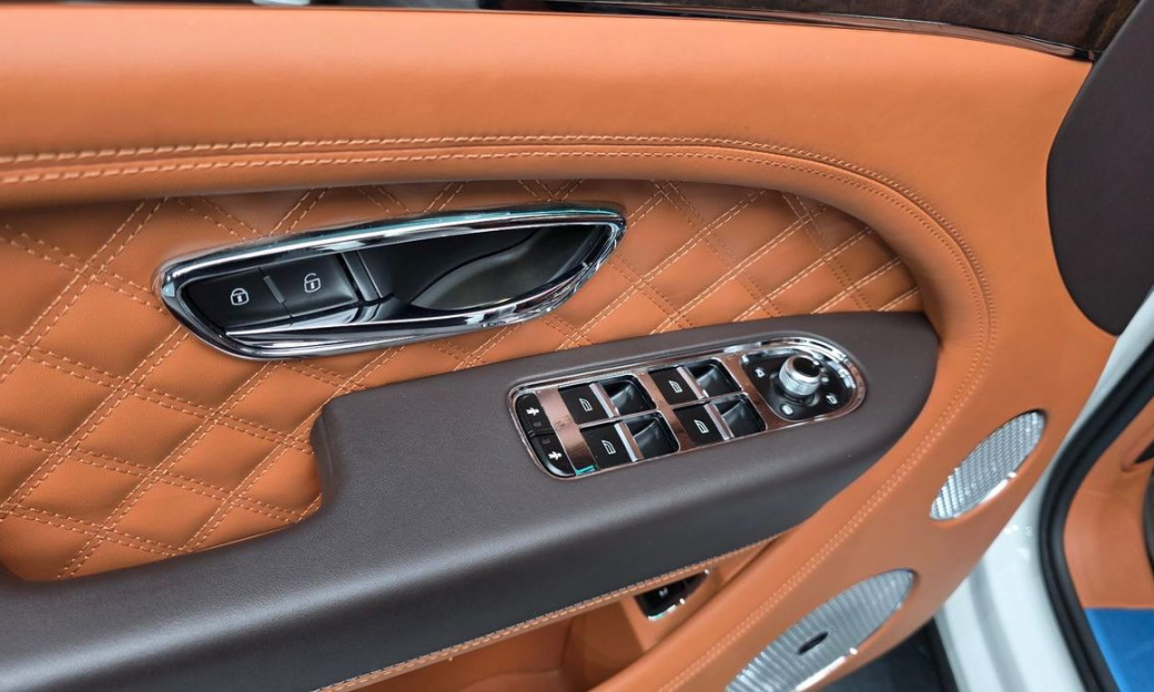 Bentley Bentayga 4.0 V8, 2022