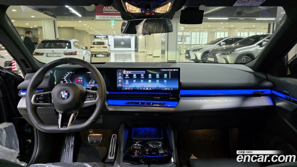 BMW 5-Series 530i xDrive M Sport, 2025
