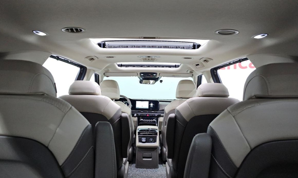 Kia Carnival 9-Seater Signature, 2023