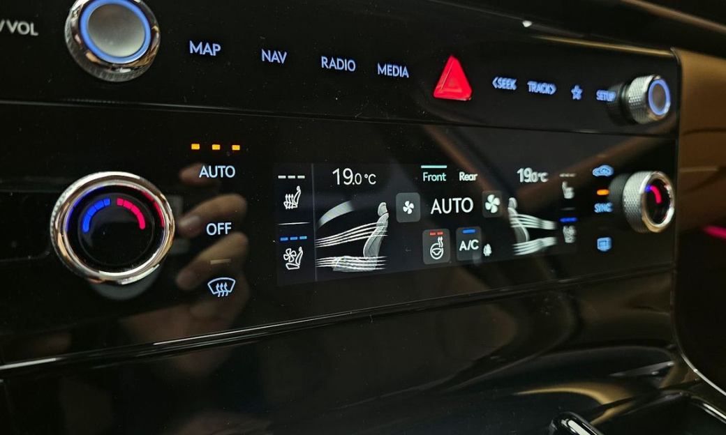 Genesis G80 Gasoline 2.5 Turbo 2WD, 2025