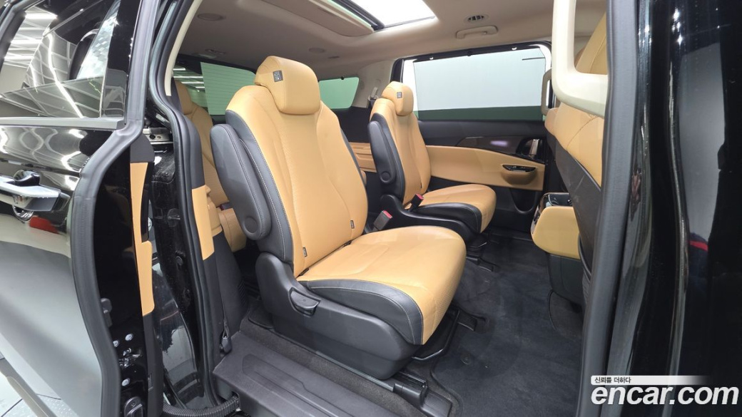 Kia Carnival 9-Seater Signature, 2022