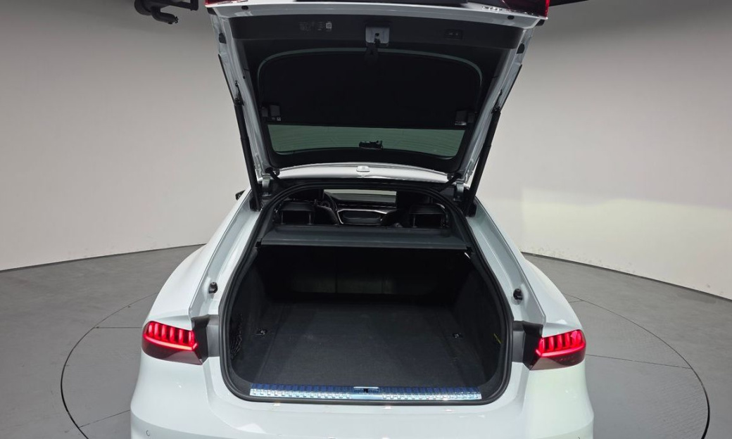 Audi A7 55 TFSI Quattro Premium, 2025