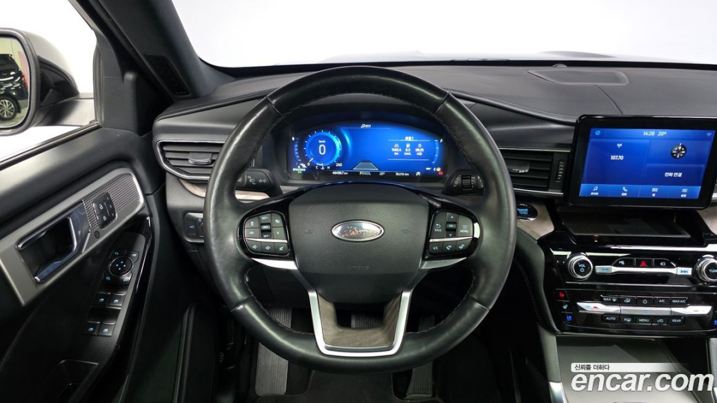 Ford Explorer 3.0 Platinum 4WD, 2022