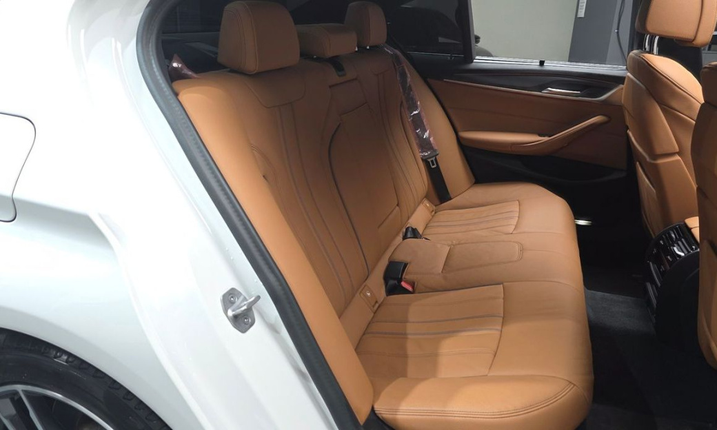 BMW 5-Series 520i M Sport, 2023
