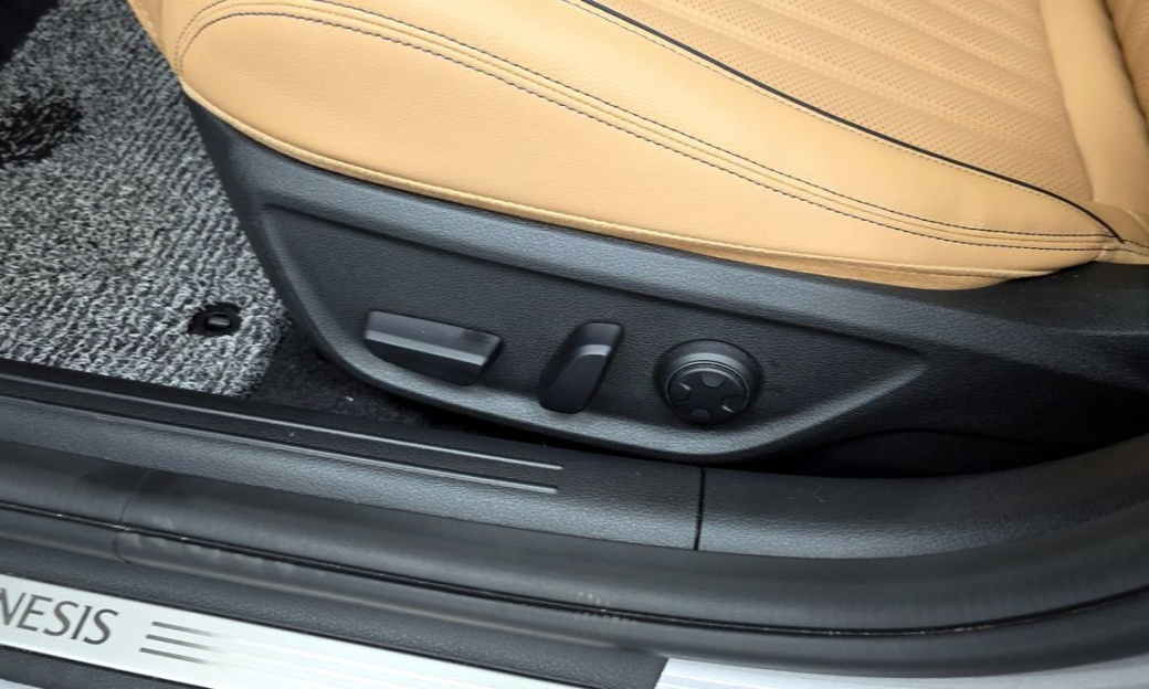 Genesis G70 Gasoline 2.5T 4WD, 2025