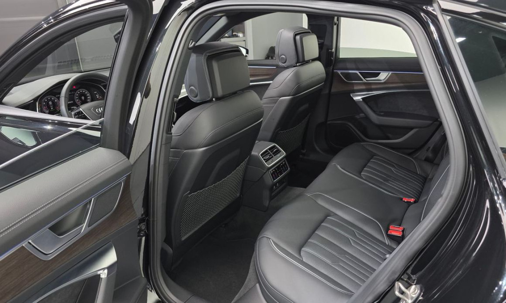 Audi A6 45 TFSI Quattro Premium, 2025