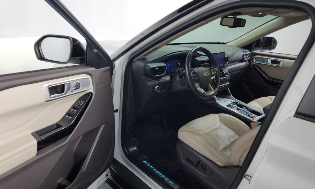 Ford Explorer 3.0 Platinum 4WD, 2022