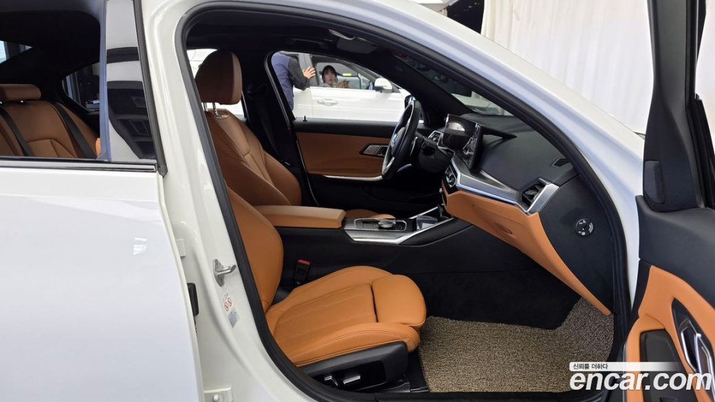 BMW 3-Series 320d xDrive M Sport, 2023