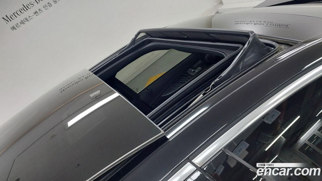 Mercedes-Benz E-Class E350 4MATIC AMG Line, 2022