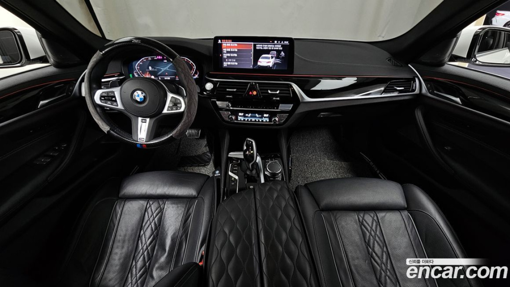 BMW 5-Series 530i M Sport Package, 2023