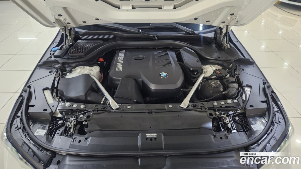 BMW 5-Series 520i M Sport, 2024