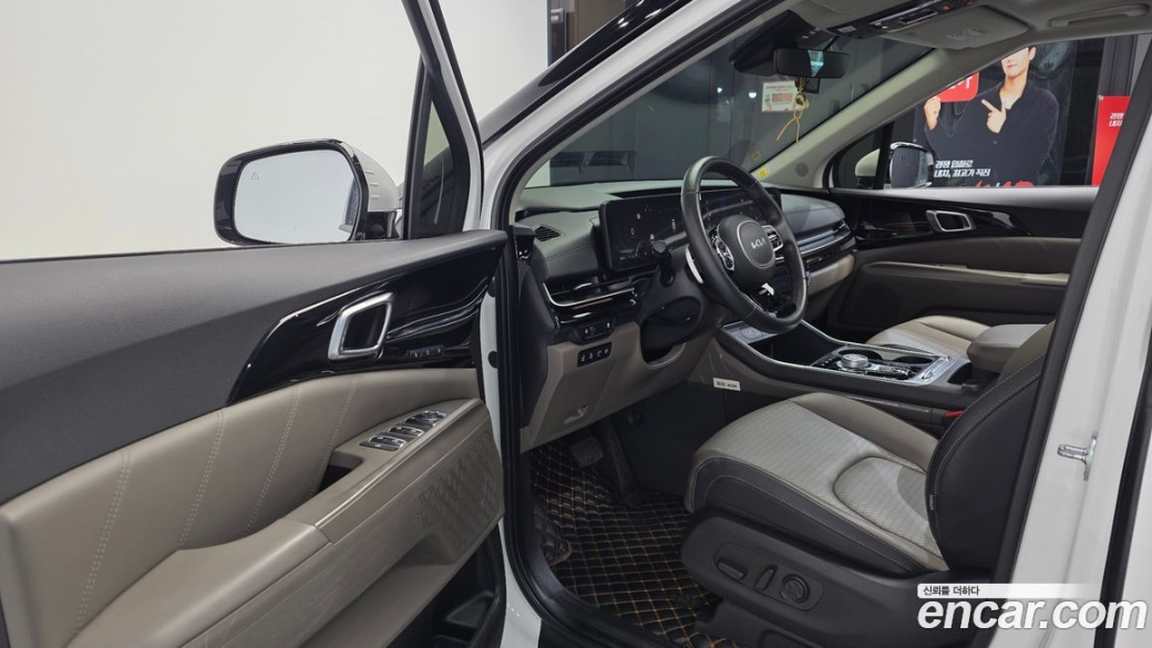 Kia Carnival 9-Seater Signature, 2025