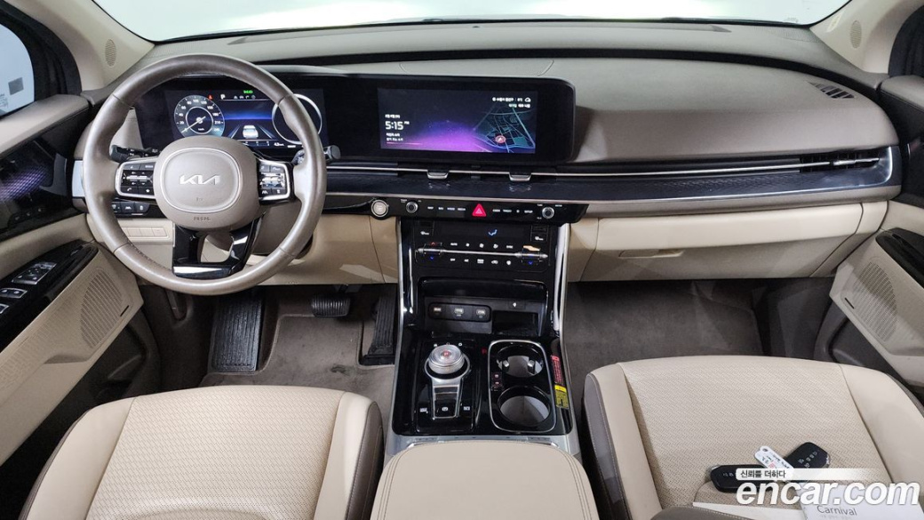 Kia Carnival 7-Seater Hi-Limousine, 2023