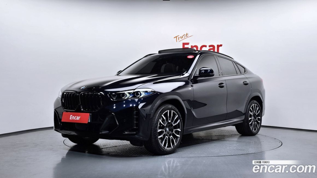 BMW X6 xDrive40i M Sport, 2025